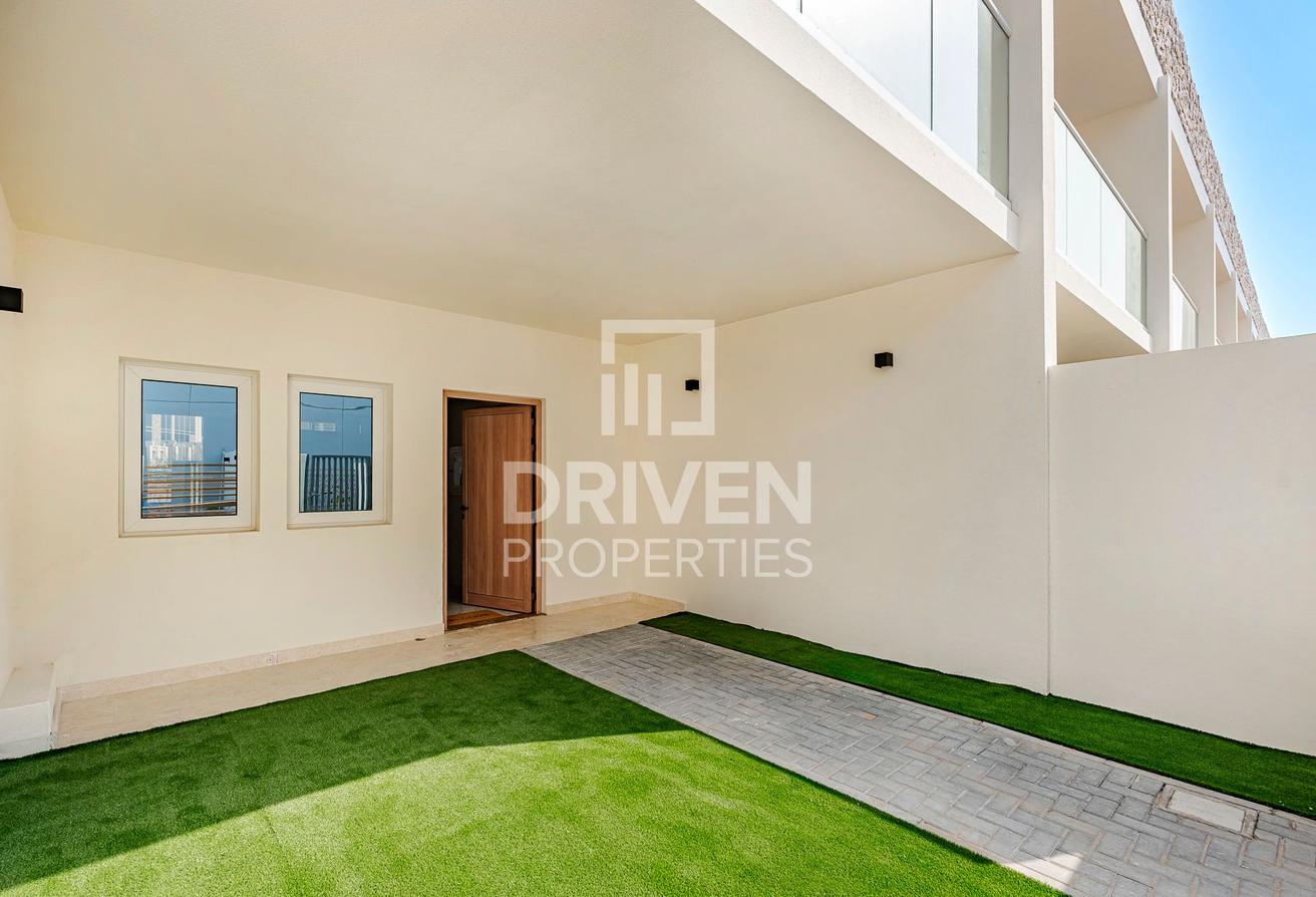 Expansive Elegant Villa | Pool and Garden View photo 22