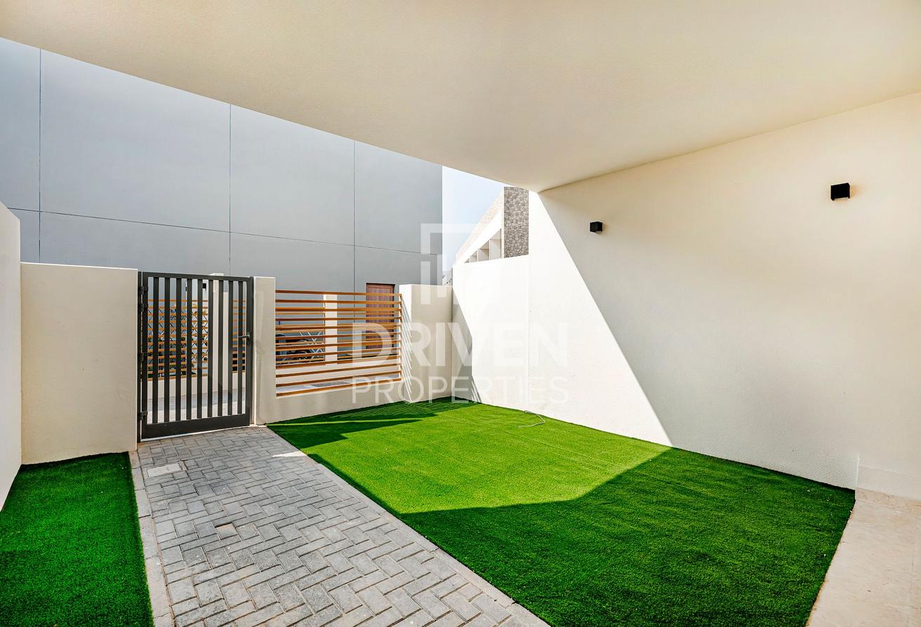 Expansive Elegant Villa | Pool and Garden View photo 20