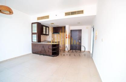 Apartment - 1 - 2 for rent in Oasis Residence - Barsha Heights (Tecom) - Dubai