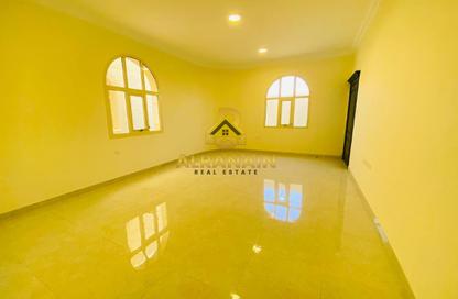 Villa - 4 Bedrooms - 6 Bathrooms for rent in Zakher - Al Ain