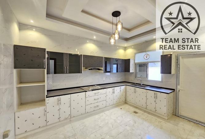 73111632 - Property Image 3