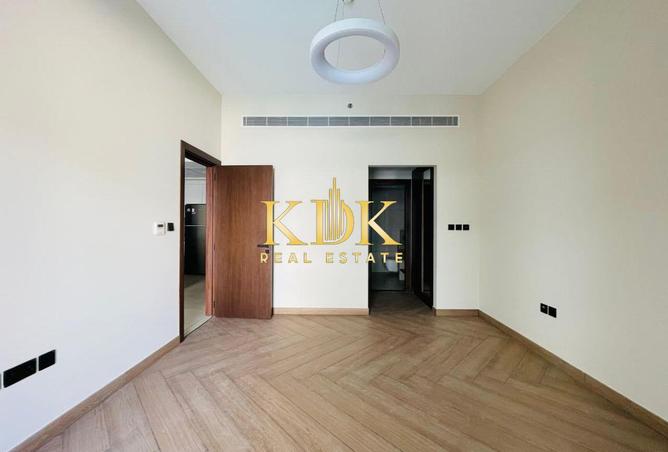 70267340 - صورة العقار 3