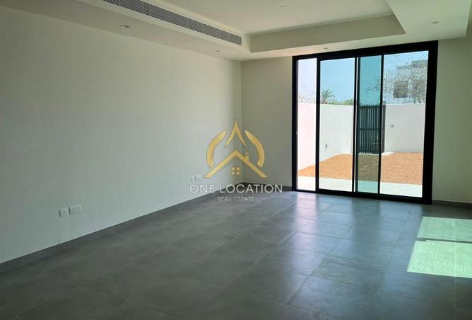 87027415 - صورة العقار 2