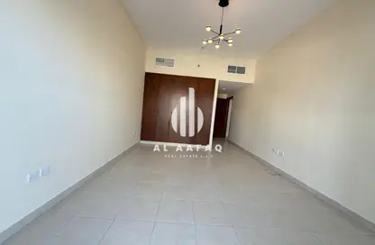 Apartment - 3 Bedrooms - 5 Bathrooms for rent in Al Mamzar - Al Mamzar - Sharjah - Sharjah Apartment - 3 Bedrooms - 5 Bathrooms for rent in Al Mamzar - Al Mamzar - Sharjah - Sharjah