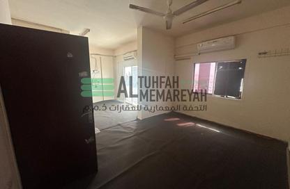 Apartment - Studio - 1 for rent in Industrial Area 4 - Sharjah Industrial Area - Sharjah