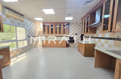 Villa - 4 - 5 for rent in Umm Suqeim 3 Villas - Umm Suqeim 3 - Umm Suqeim - Dubai