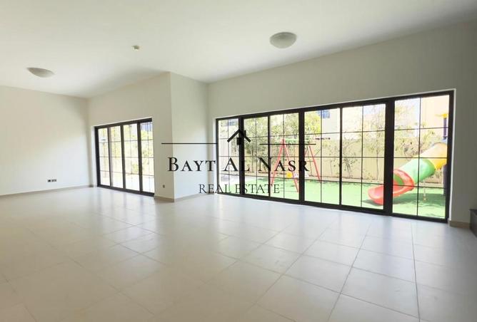 72320339 - Property Image 2