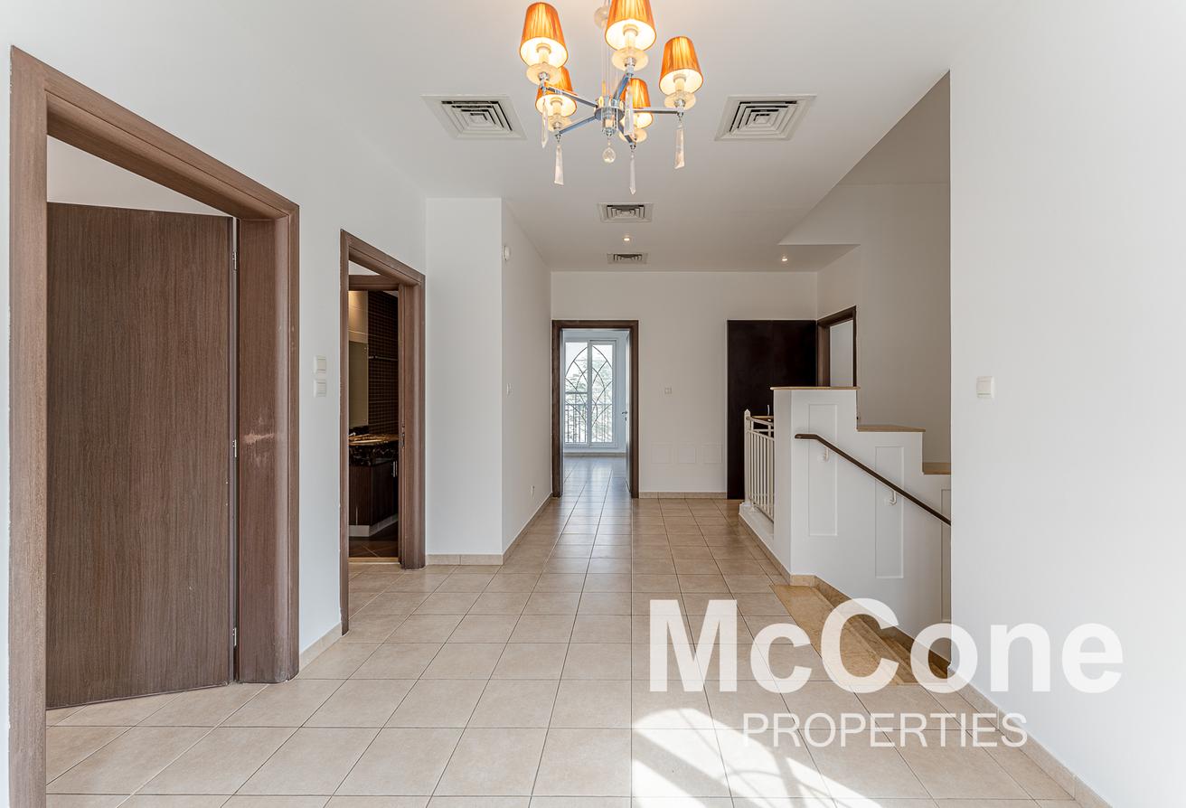 Single Row | Maids Room | Gated Community photo 18