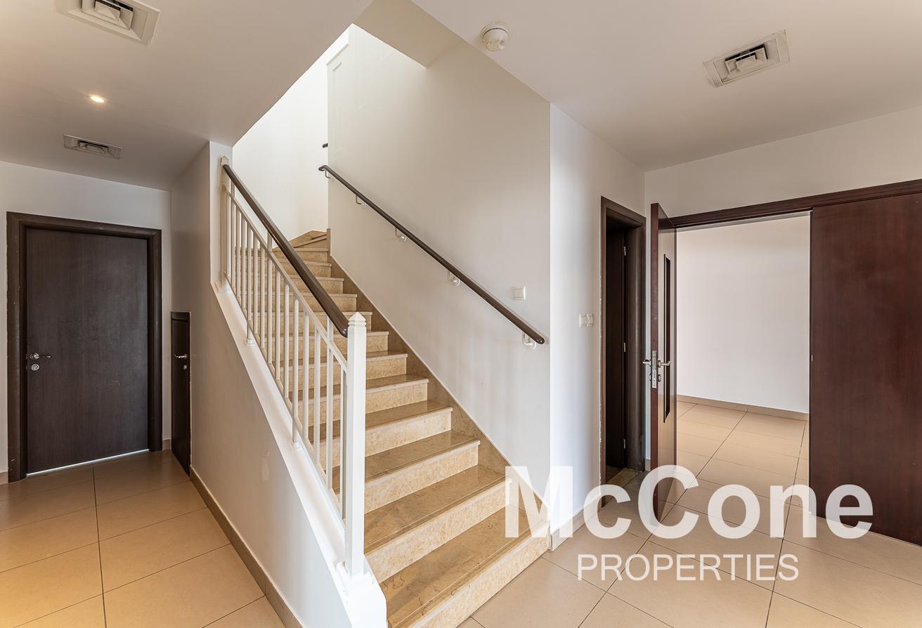 Single Row | Maids Room | Gated Community photo 15