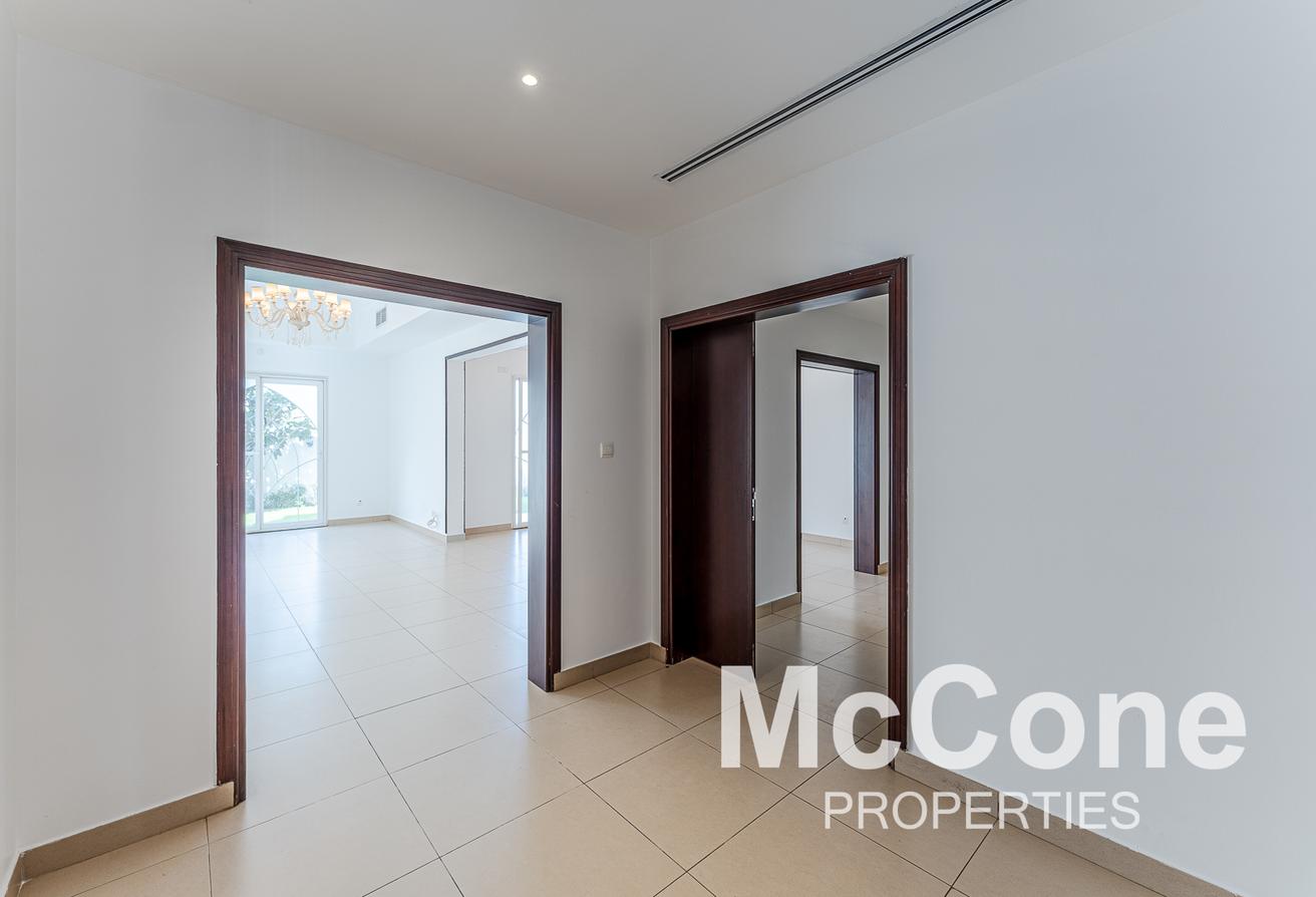 Single Row | Maids Room | Gated Community photo 5