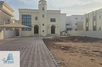 Villa - 5 Bedrooms - 7+ Bathrooms for rent in Mohamed Bin Zayed City Villas - Mohamed Bin Zayed City - Abu Dhabi