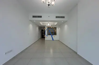 Apartment - 1 Bedroom - 2 Bathrooms for rent in Airport View Building - Al Garhoud - Dubai