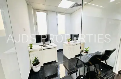 مكتب - غرفة نوم - 1 حمام للايجار في مبنى هوريزون - بورسعيد - ديرة - دبي