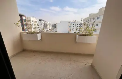Apartment - 1 Bedroom - 2 Bathrooms for rent in AlFalah - Muwaileh Commercial - Sharjah