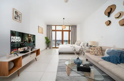 Apartment - Studio - 1 Bathroom for rent in Palm Views West - Palm Views - Palm Jumeirah - Dubai