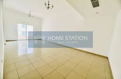 شقة - 2 غرف نوم - 3 حمامات للايجار في سيتي هاوس 2 - البرشاء 1 - البرشاء - دبي