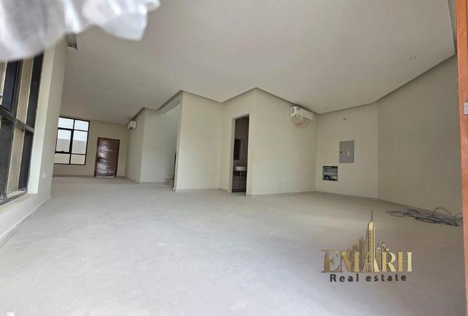 97802392 - Property Image 3