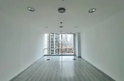 Office Space - Studio for rent in Tamani Art Tower - Business Bay - Dubai
