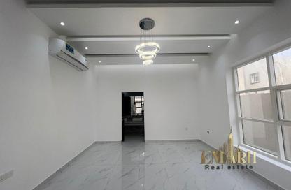 Villa - 5 Bedrooms - 7 Bathrooms for rent in Al Yasmeen 1 - Al Yasmeen - Ajman