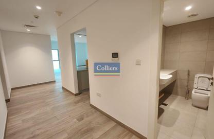 Apartment - 2 Bedrooms - 3 Bathrooms for rent in Al Bateen Plaza - Al Bateen - Abu Dhabi