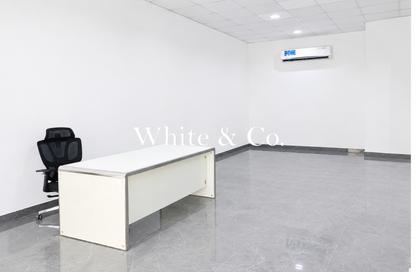 Shop - Studio for sale in Samana Waves 2 - Samana Waves - District 13 - Jumeirah Village Circle - Dubai