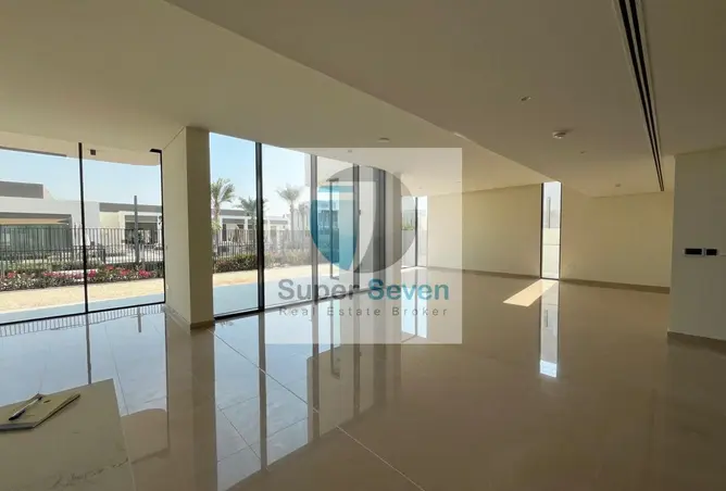 162802796 - Property Image 2