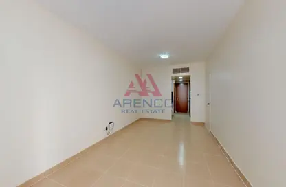 Apartment - Studio - 1 Bathroom for rent in Golden Sands 6 - Mankhool - Bur Dubai - Dubai