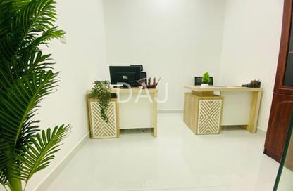 Office Space - Studio - 1 Bathroom for rent in Red Avenue - Al Garhoud - Dubai