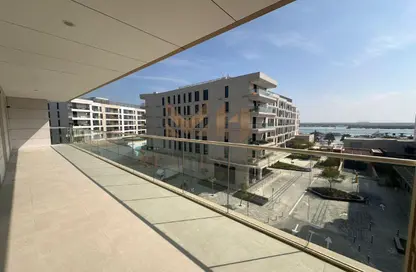 شقة - 2 غرف نوم - 3 حمامات للايجار في قرية الحد - جزيرة السعديات - أبوظبي