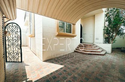 Villa - 4 - 5 for sale in E43 - Al Saadah - Abu Dhabi Villa - 4 - 5 for sale in E43 - Al Saadah - Abu Dhabi
