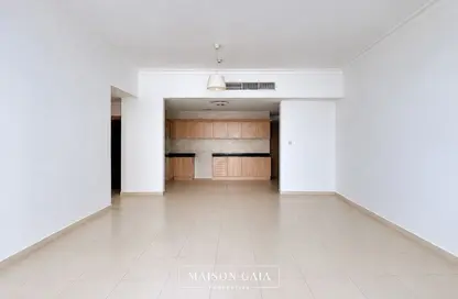 Apartment - 1 Bedroom - 1 Bathroom for rent in Mayfair Residency - Business Bay - Dubai