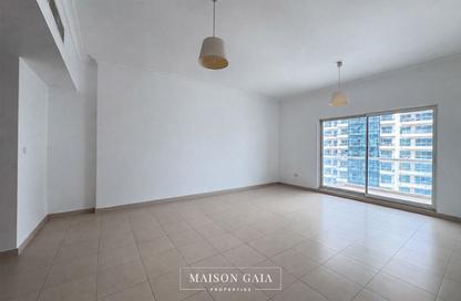 Apartment - 1 Bedroom - 1 Bathroom for rent in Mayfair Residency - Business Bay - Dubai