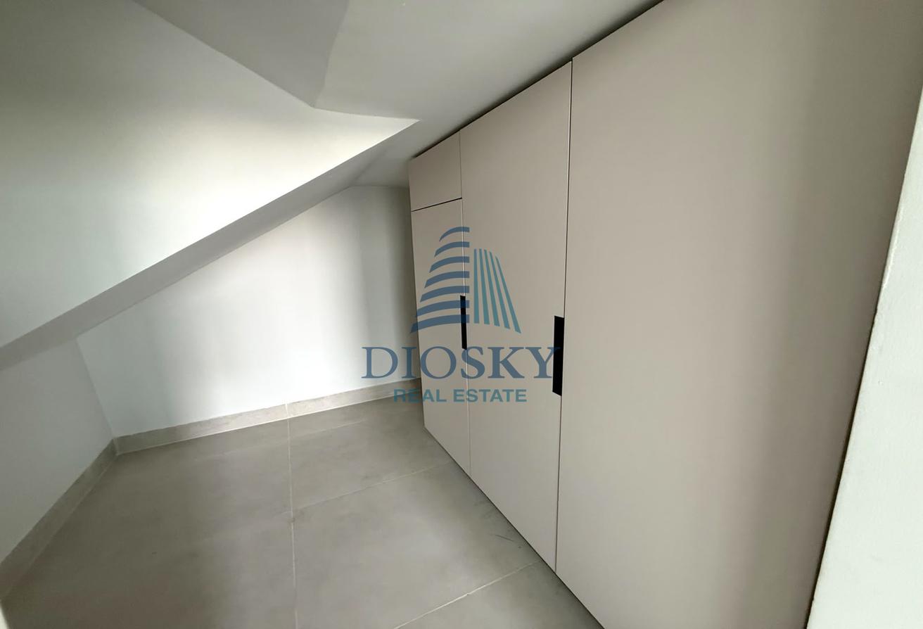 Brand New | With Private Pool | 4BHK Duplex photo 5