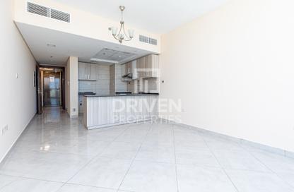 Apartment - Studio - 1 Bathroom for rent in Chaimaa Premiere - District 15 - Jumeirah Village Circle - Dubai