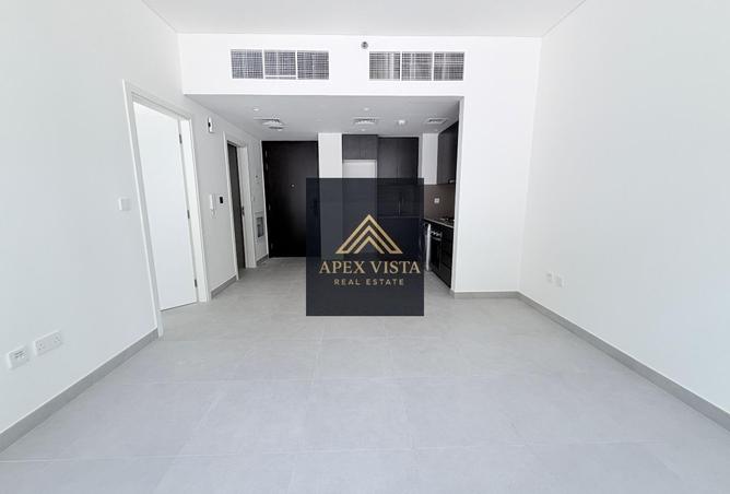 128852009 - Property Image 3