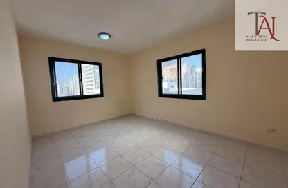 شقة - 3 غرف نوم - 3 حمامات للايجار في المحطة - القاسمية - الشارقة