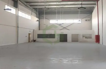 مستودع - استوديو - 1 حمام للايجار في الخوانيج 2 - الخوانيج - دبي