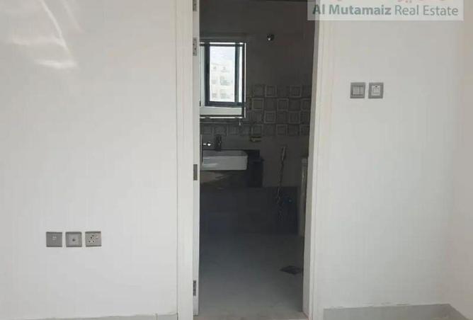 106417570 - Property Image 3