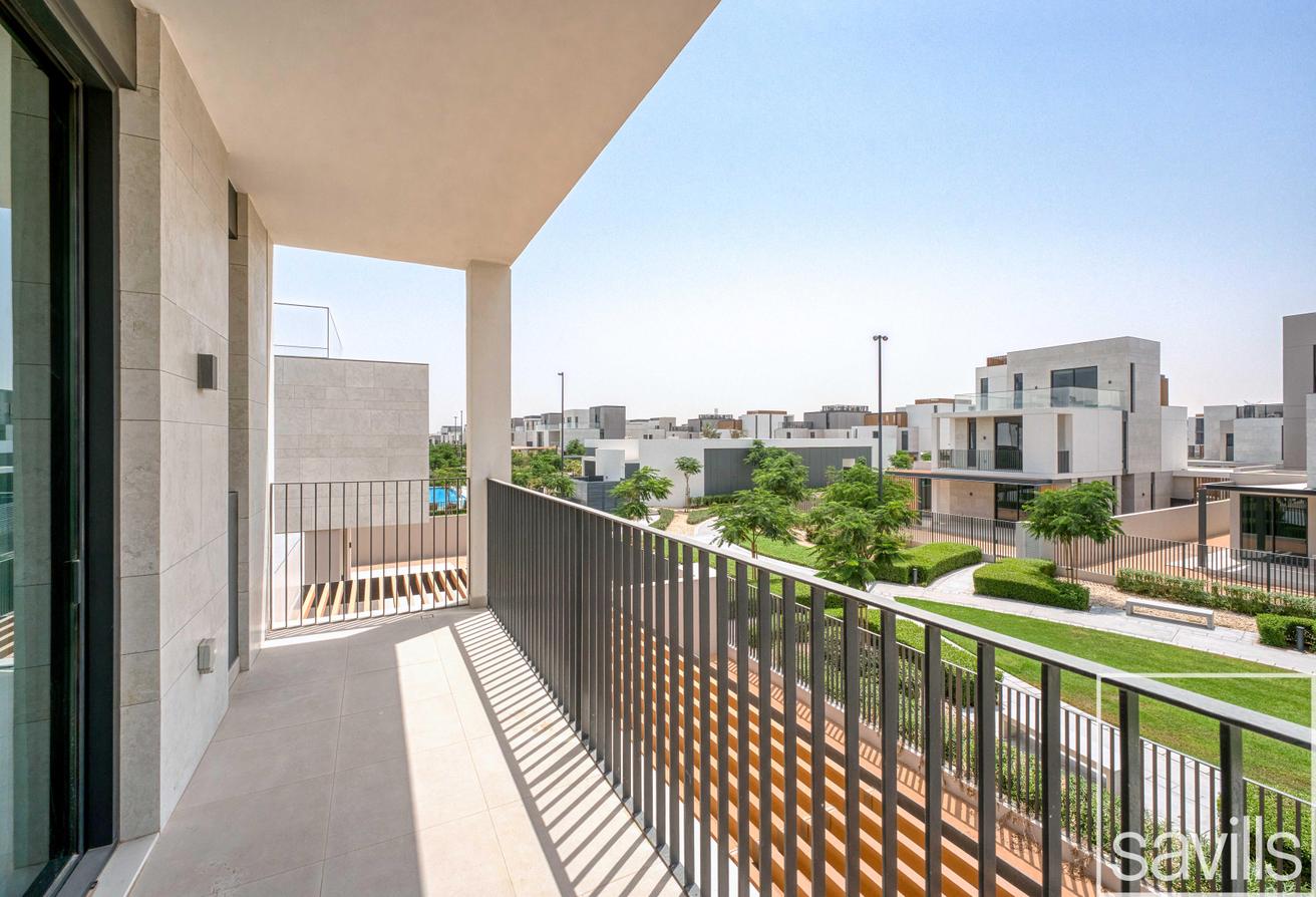 Fully Furnished | Exclusive | Best Price photo 11