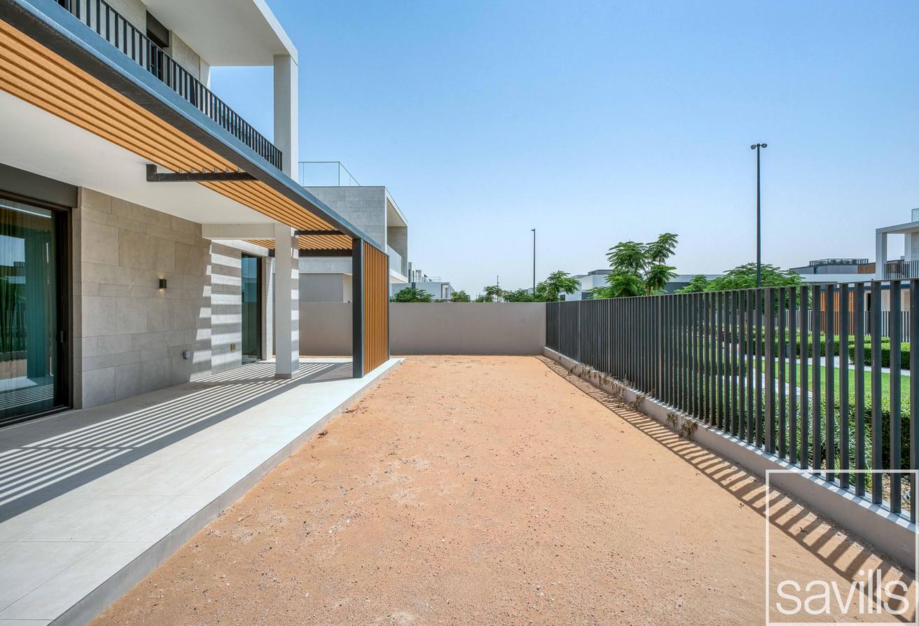 Fully Furnished | Exclusive | Best Price photo 15