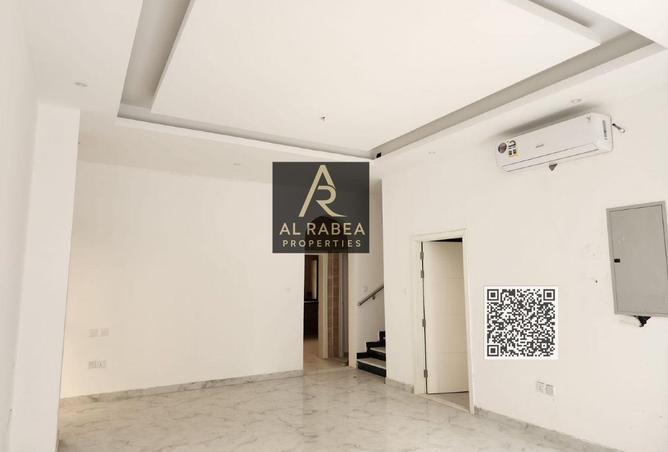 73118217 - Property Image 3