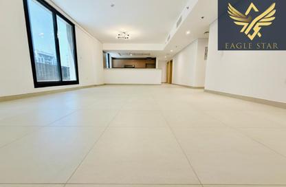 Apartment - 3 Bedrooms - 3 Bathrooms for rent in Haas Building - Jumeirah Garden City - Al Satwa - Dubai