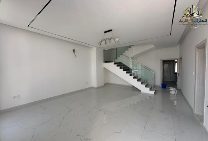 132004307 - Property Image 3