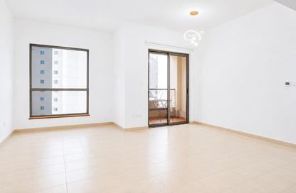 Apartment - 3 Bedrooms - 4 Bathrooms for rent in Shams 2 - Shams - Jumeirah Beach Residence - Dubai