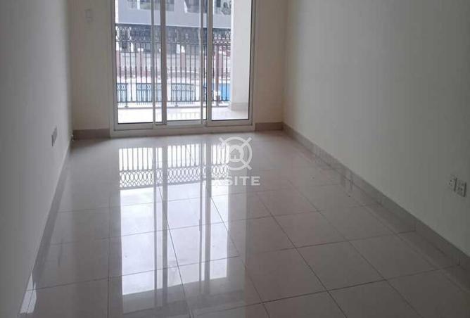 منزل دافئ بغرفة نوم واحدة | غير مفروش | إطلالة على المسبح