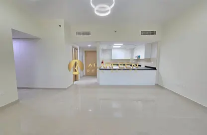 شقة - 2 غرف نوم - 3 حمامات للايجار في بروفايل ريزيدنس - مدينة دبي الرياضية - دبي