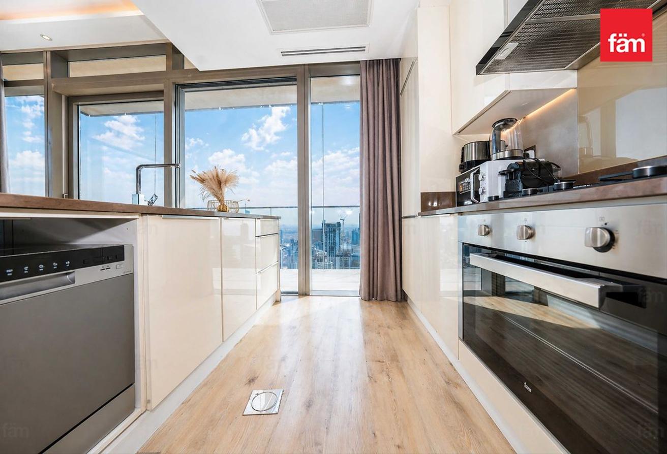 3BR+Maid | TopFloor Feel | Marina Skyline View photo 9