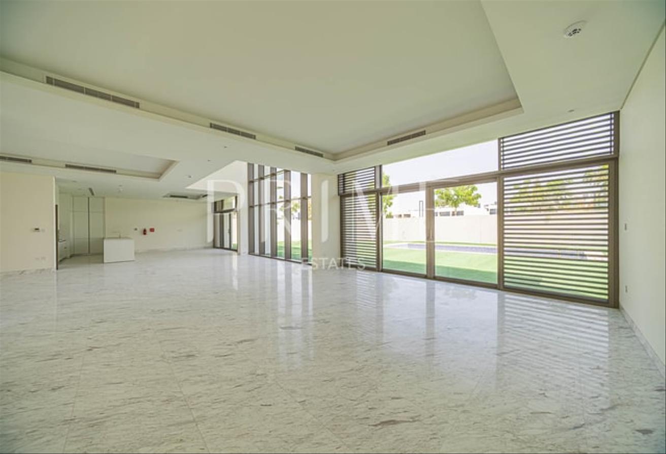 Contemporary 6BR Villa | Prime Luxury Living photo 4