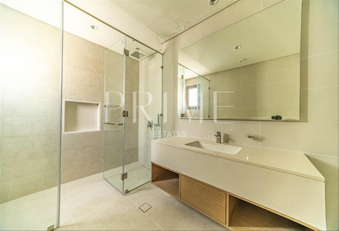 Contemporary 6BR Villa | Prime Luxury Living photo 28