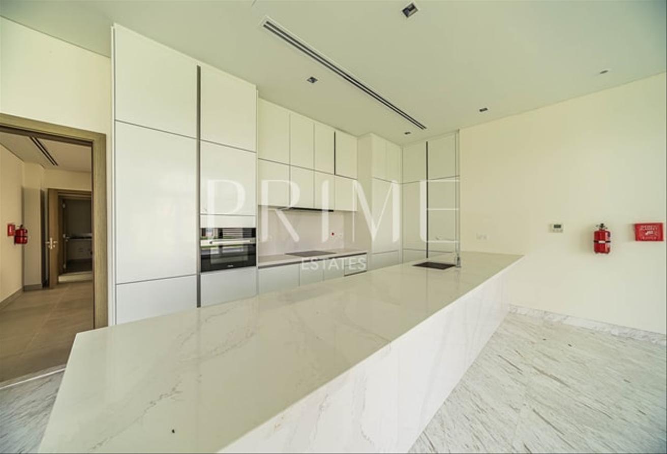 Contemporary 6BR Villa | Prime Luxury Living photo 7